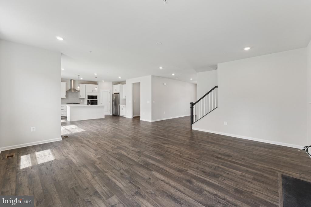 9903 Obin Ln