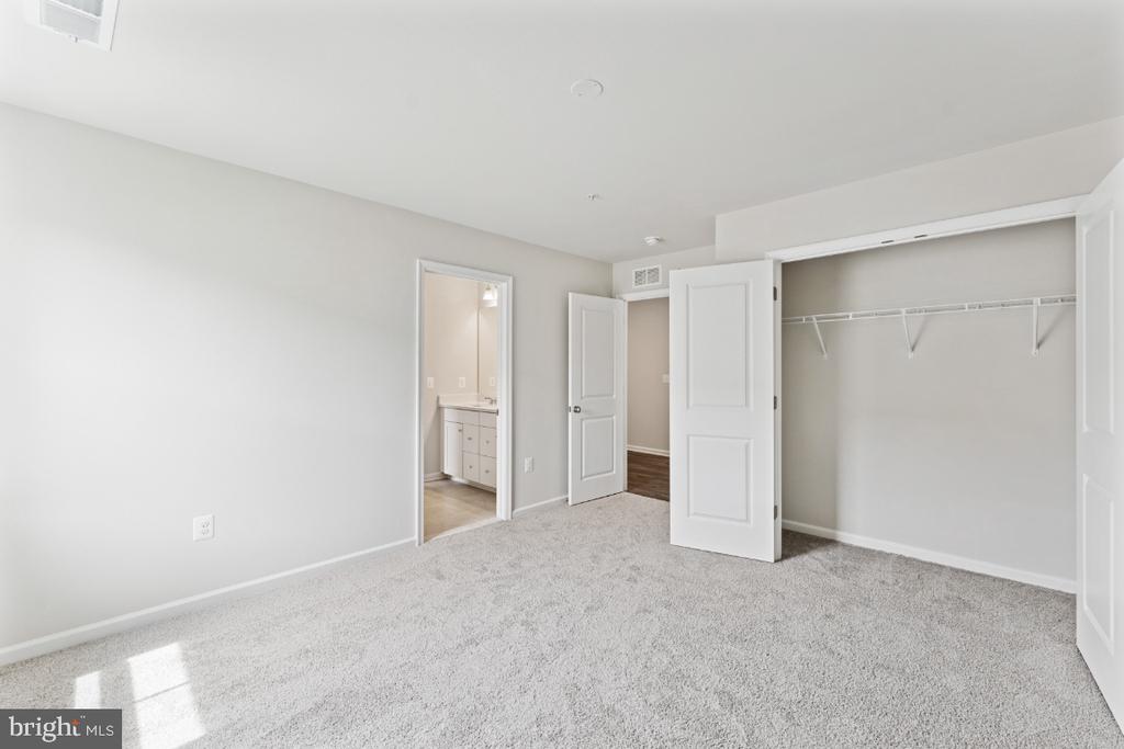 9903 Obin Ln