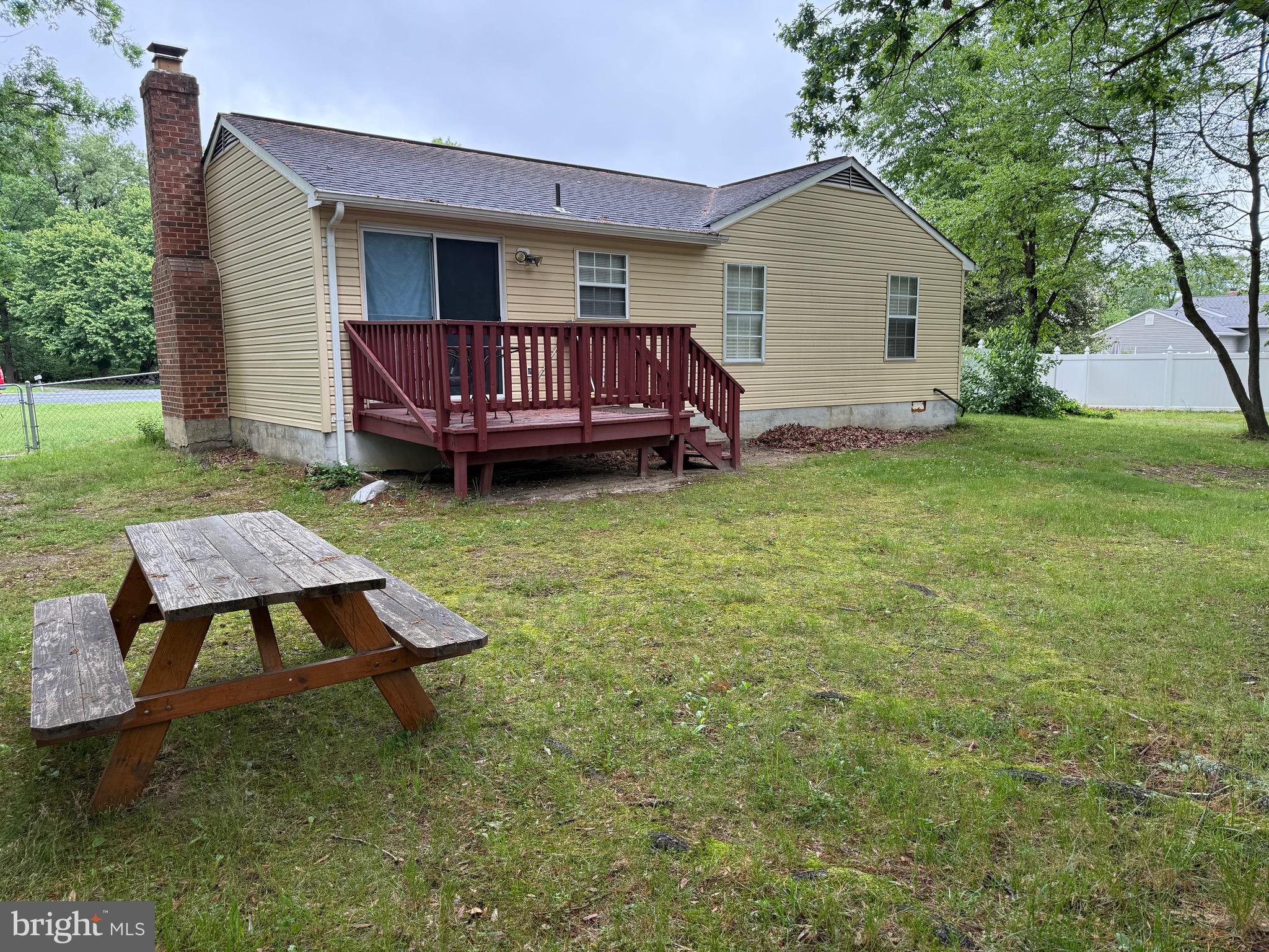 1048 Chesapeake Ct