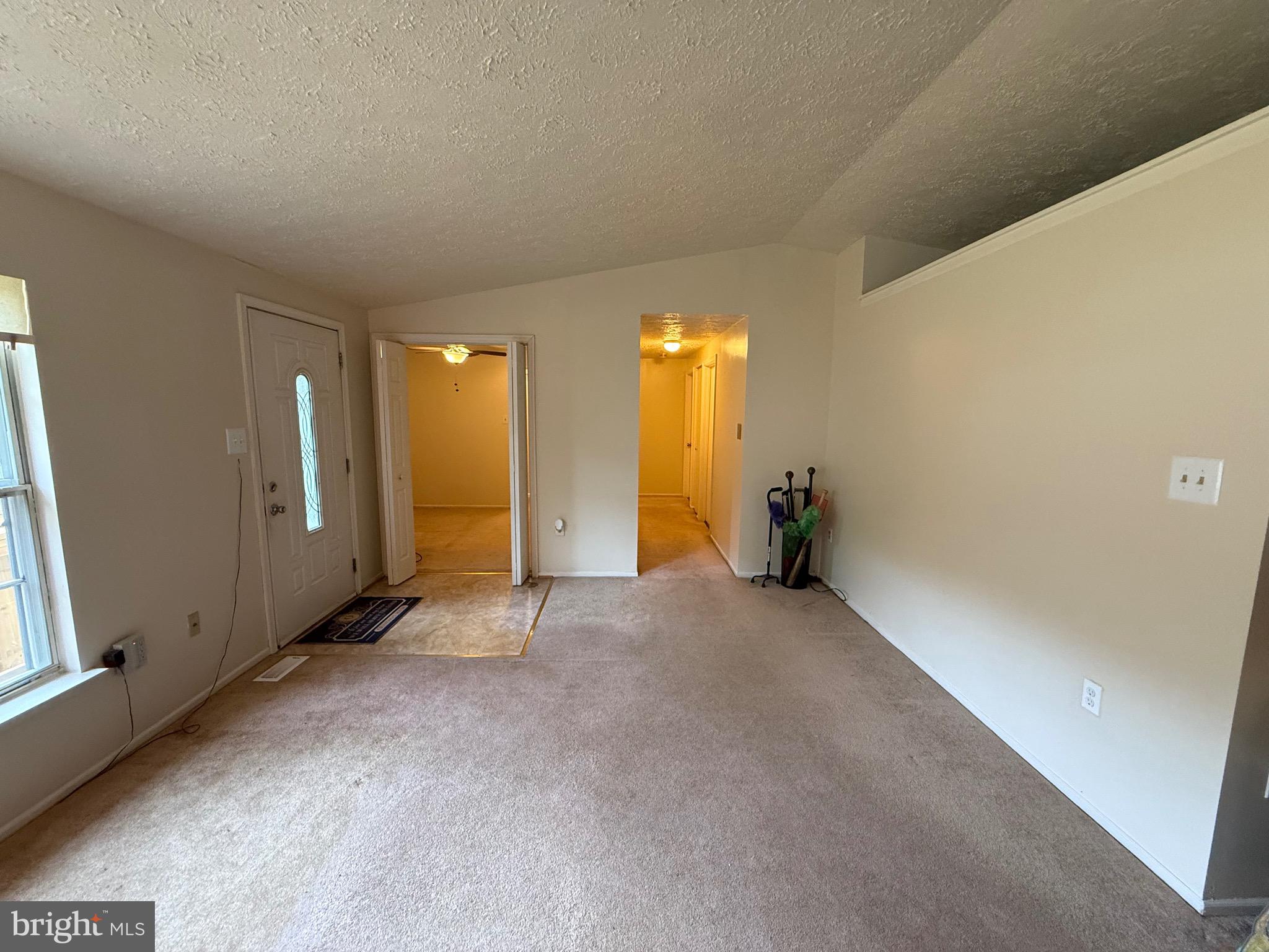 1048 Chesapeake Ct