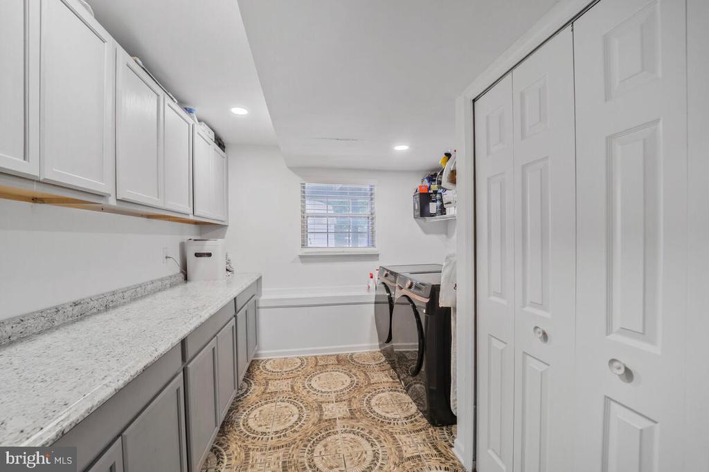 3555 Snowbell Ct