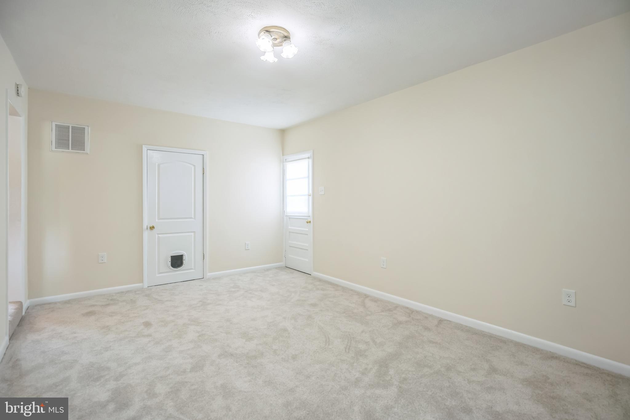 6799 Amherst Rd