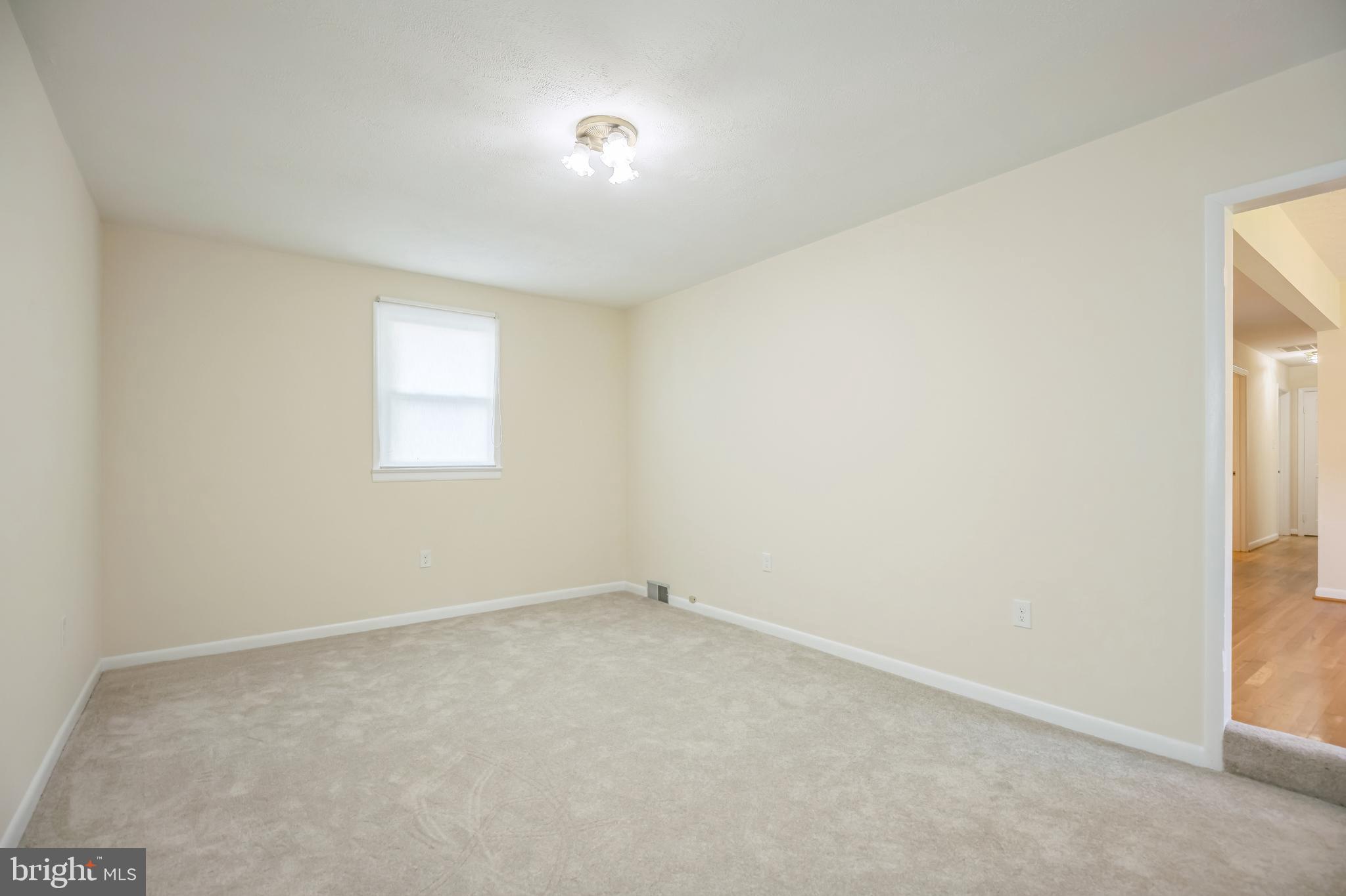 6799 Amherst Rd