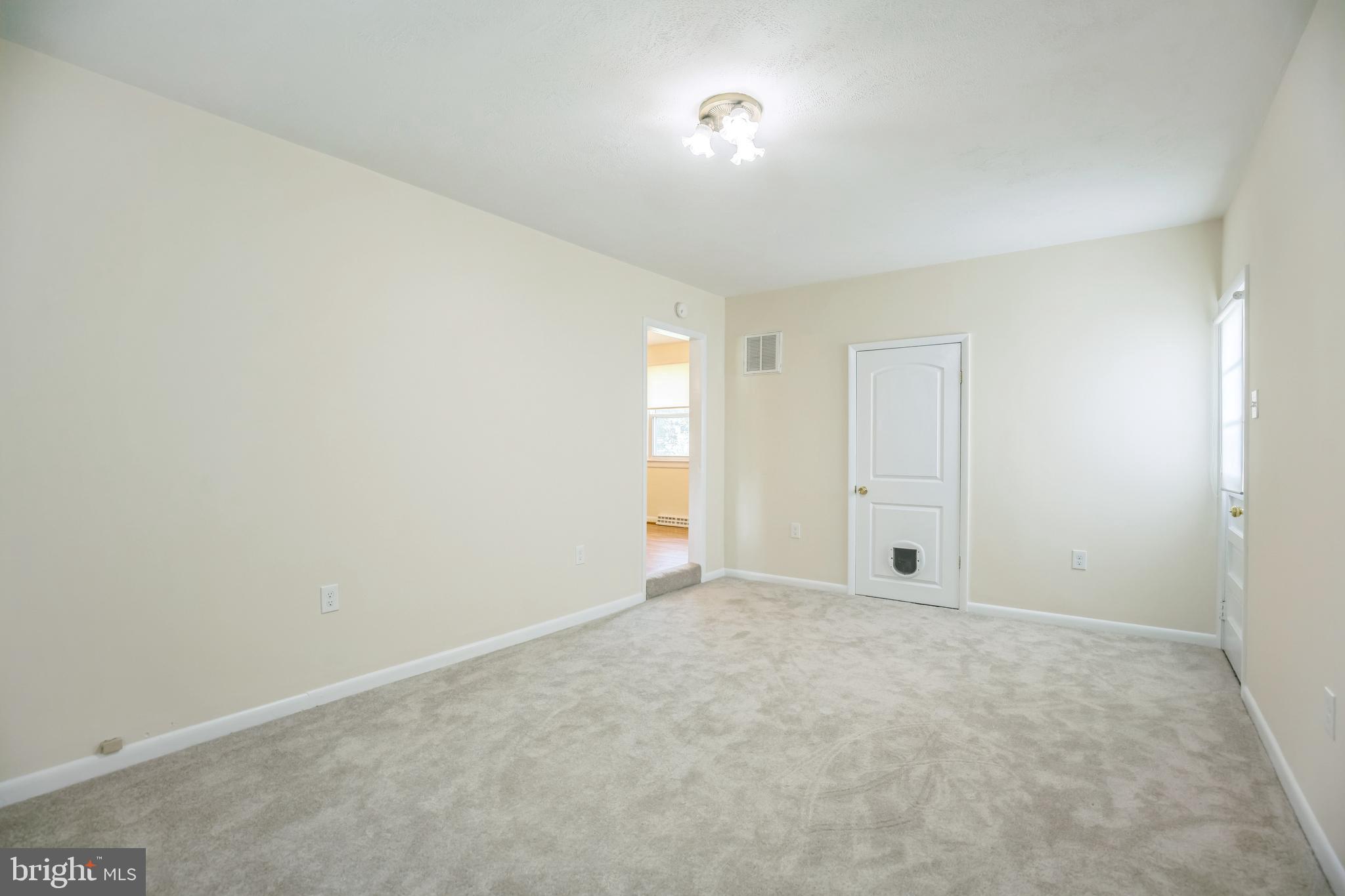 6799 Amherst Rd