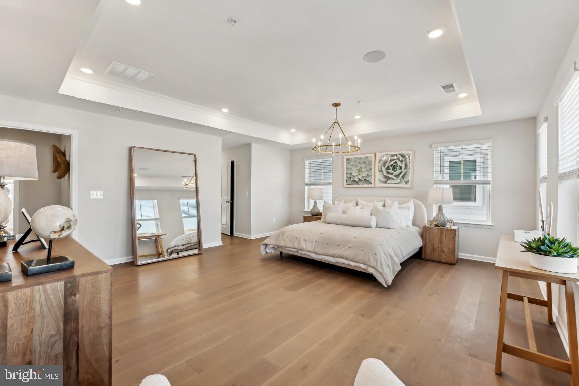 9804 Stonehaven Ct