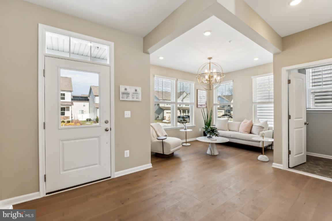 9804 Stonehaven Ct