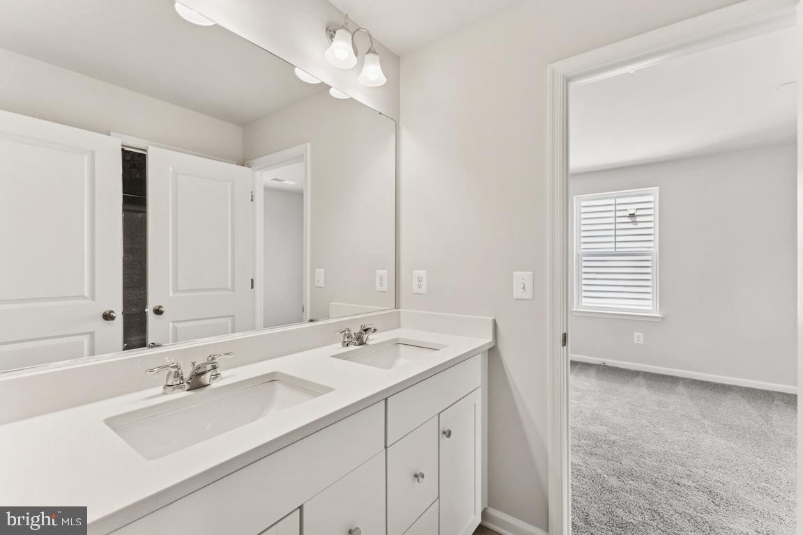 9809 Stonehaven Ct