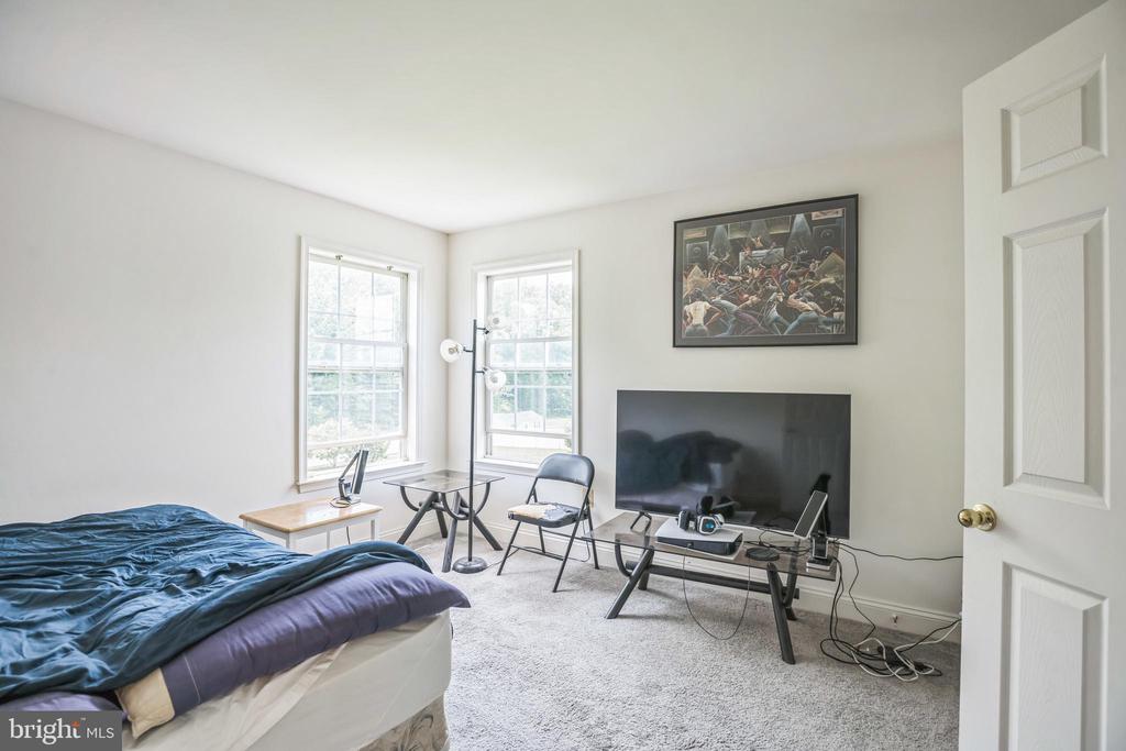 1005 AGRICOPIA DR