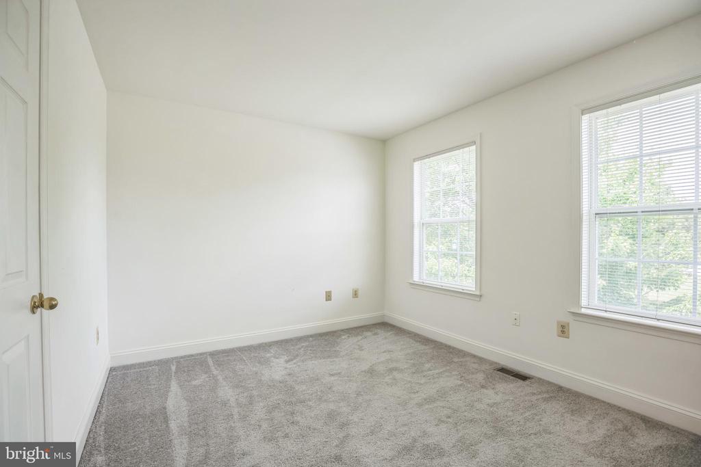 1005 AGRICOPIA DR