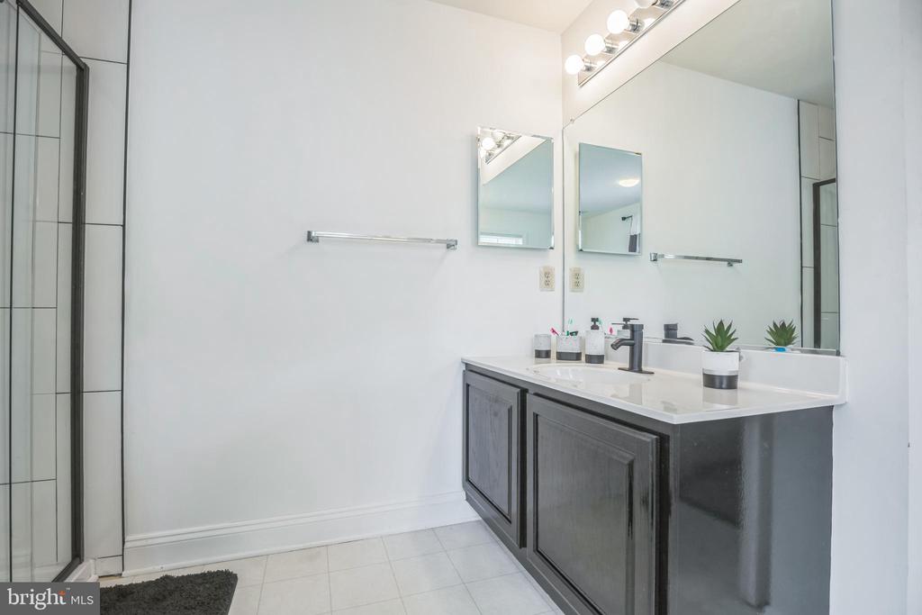 1005 AGRICOPIA DR