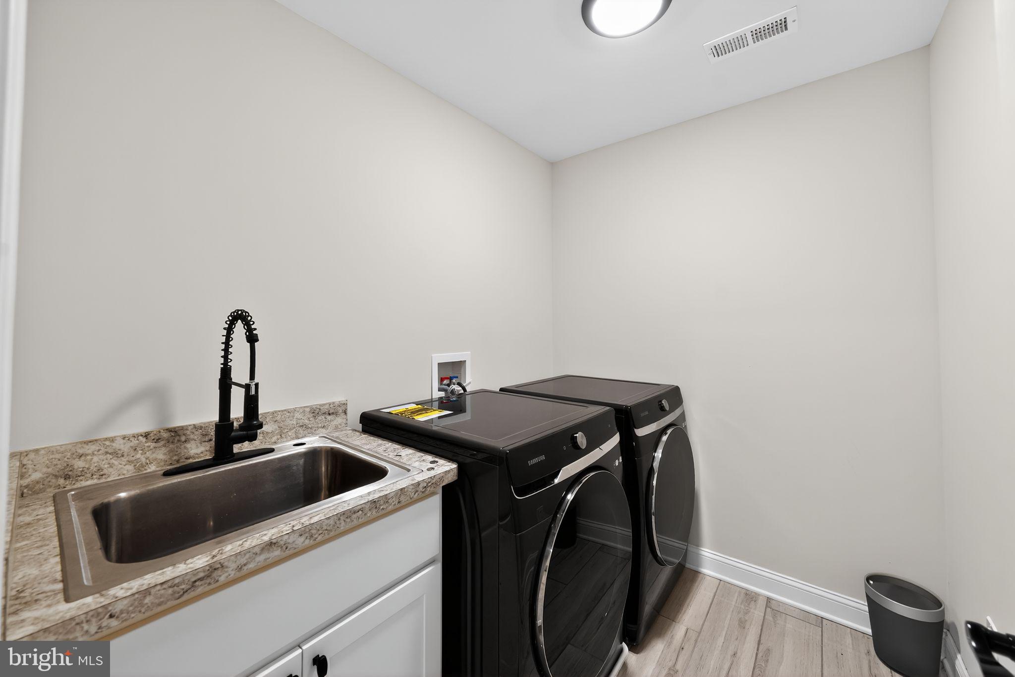 12123 RIVERVIEW DRIVE