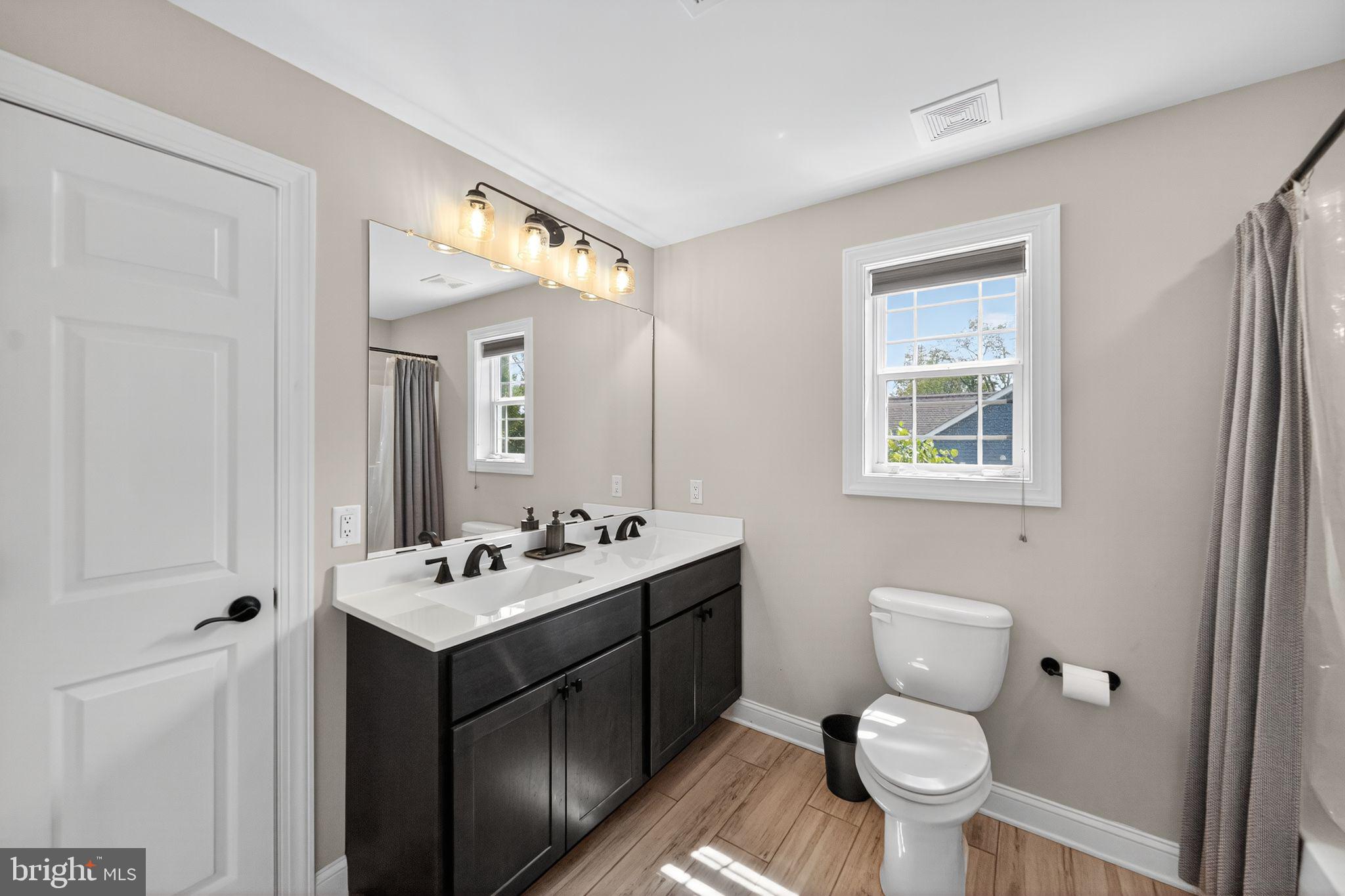 12123 RIVERVIEW DRIVE