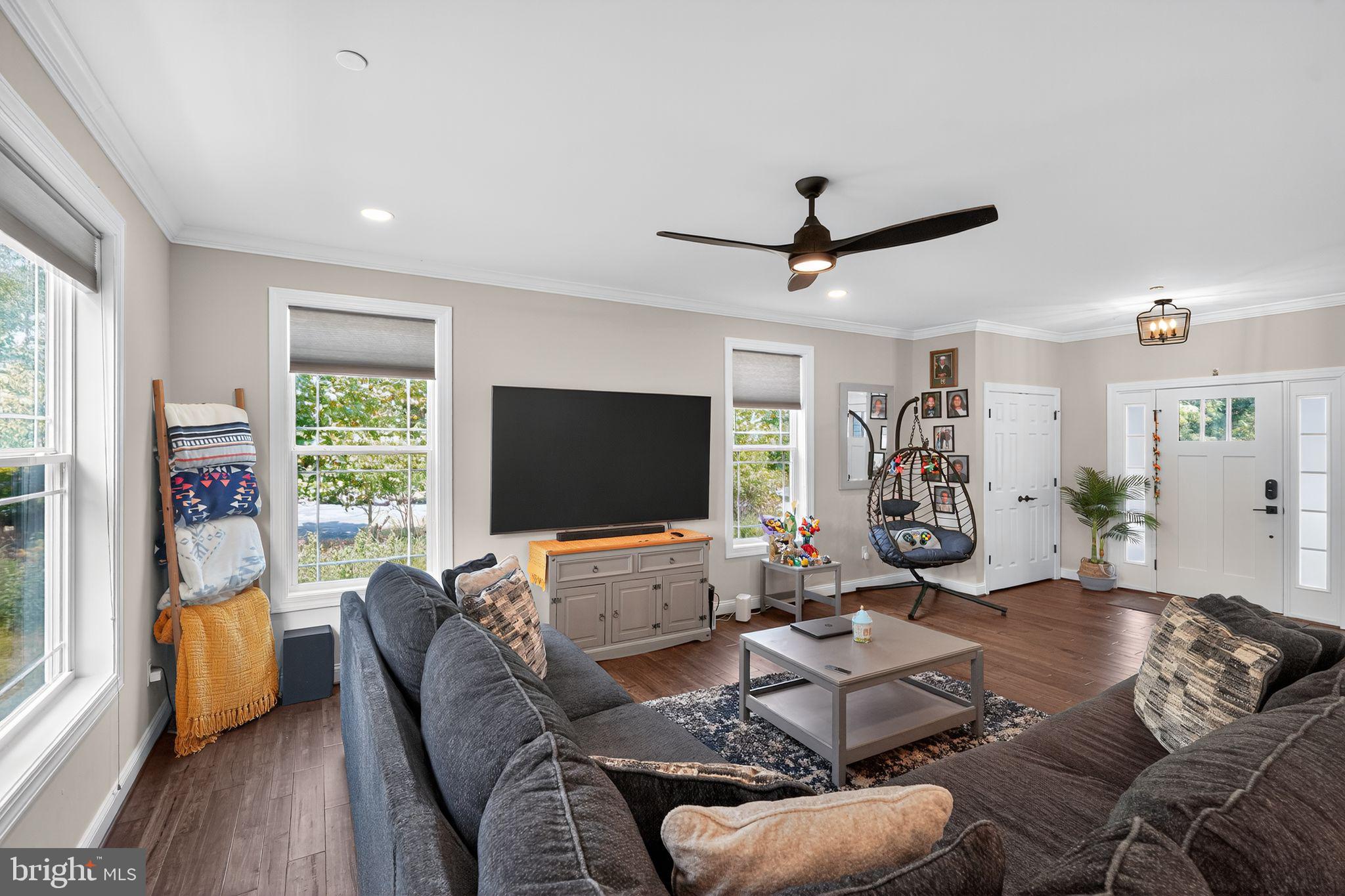 12123 RIVERVIEW DRIVE