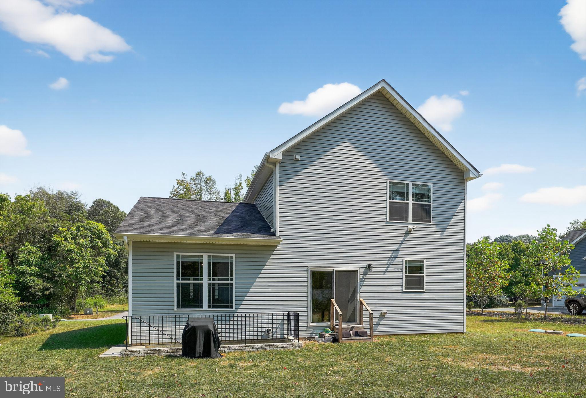 12123 RIVERVIEW DRIVE