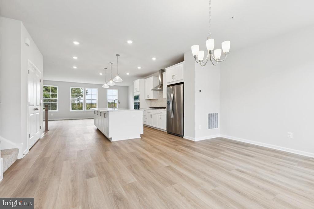 9734 GAELIC PLACE