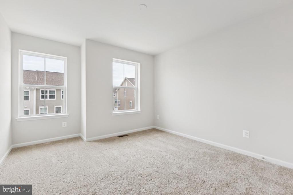 9734 GAELIC PLACE