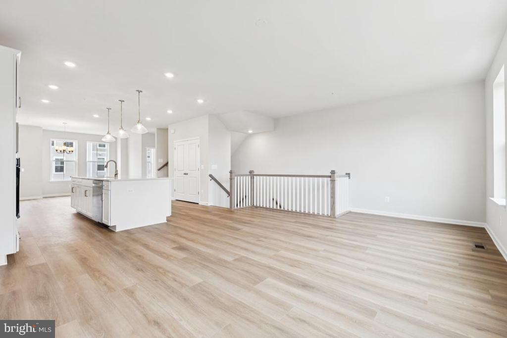 9734 GAELIC PLACE