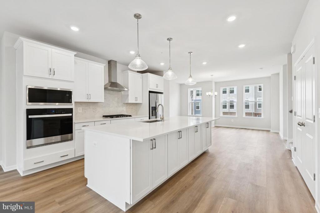 9734 GAELIC PLACE