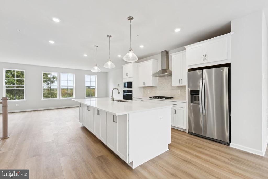 9734 GAELIC PLACE