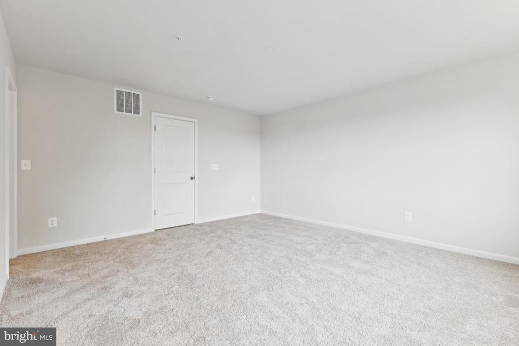 9734 GAELIC PLACE