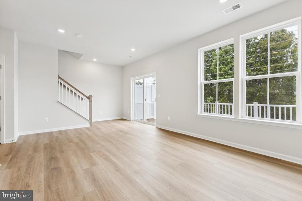 9734 GAELIC PLACE