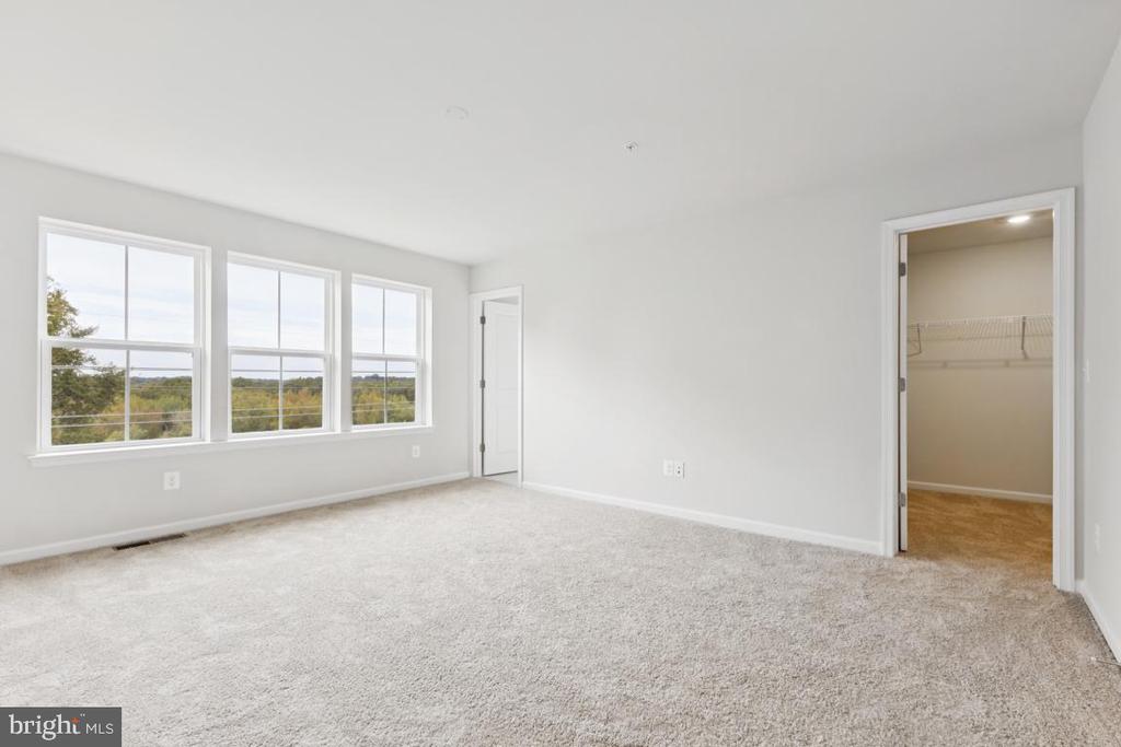 9734 GAELIC PLACE
