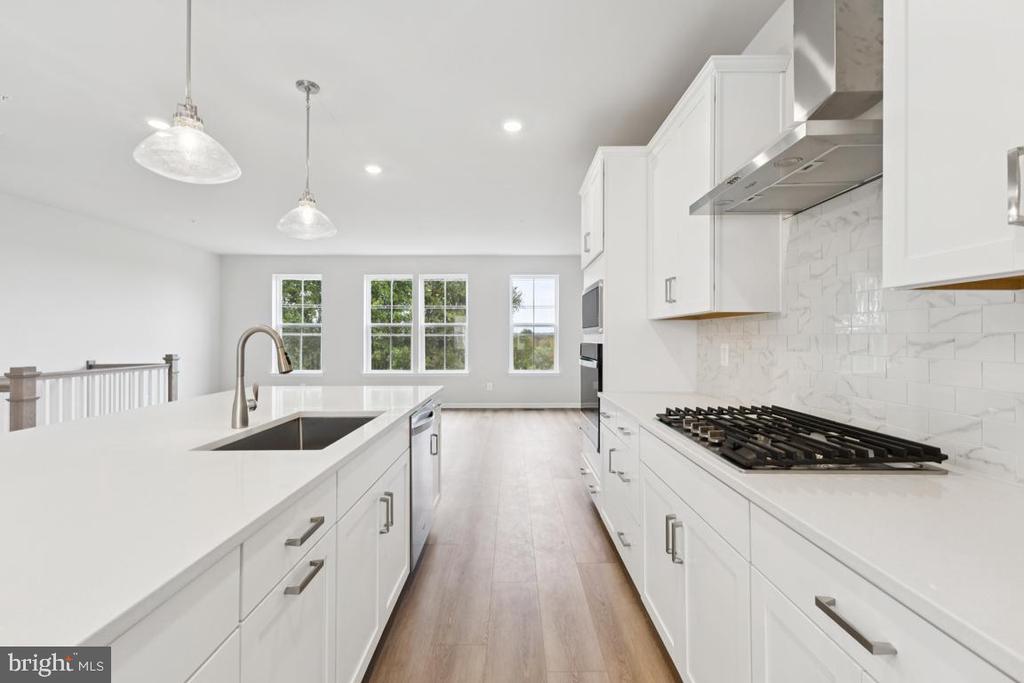 9734 GAELIC PLACE