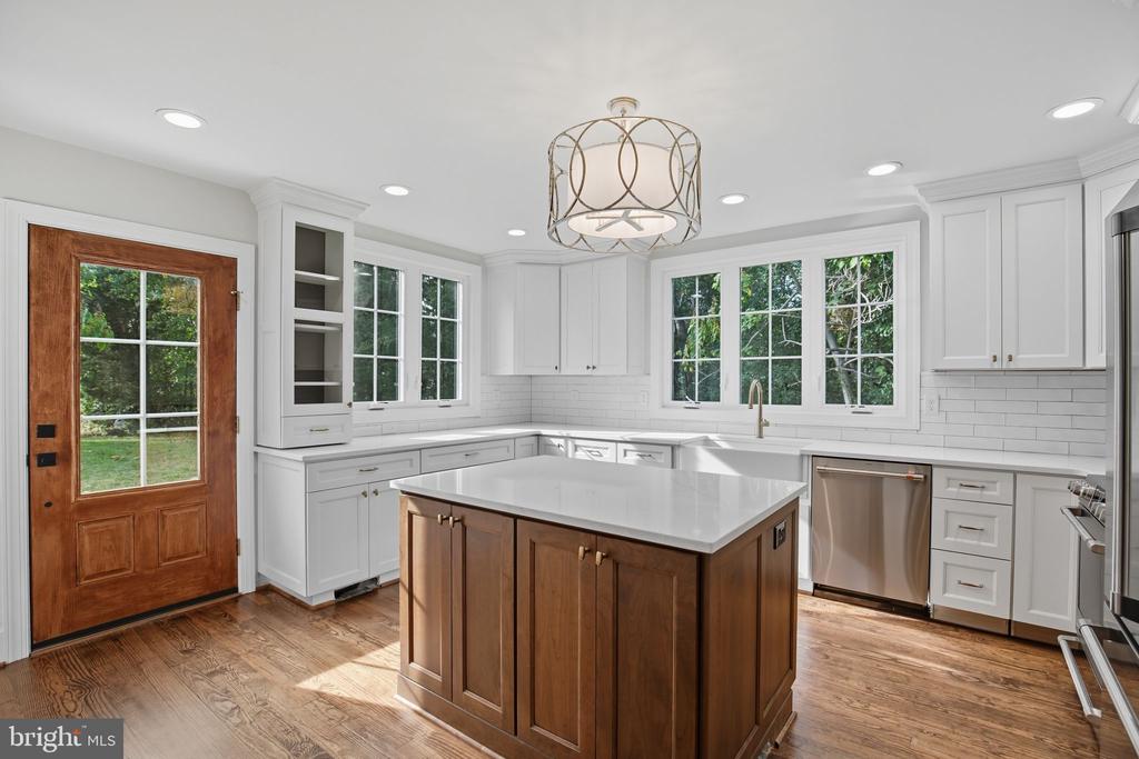 5965 ACORN SPRING PLACE