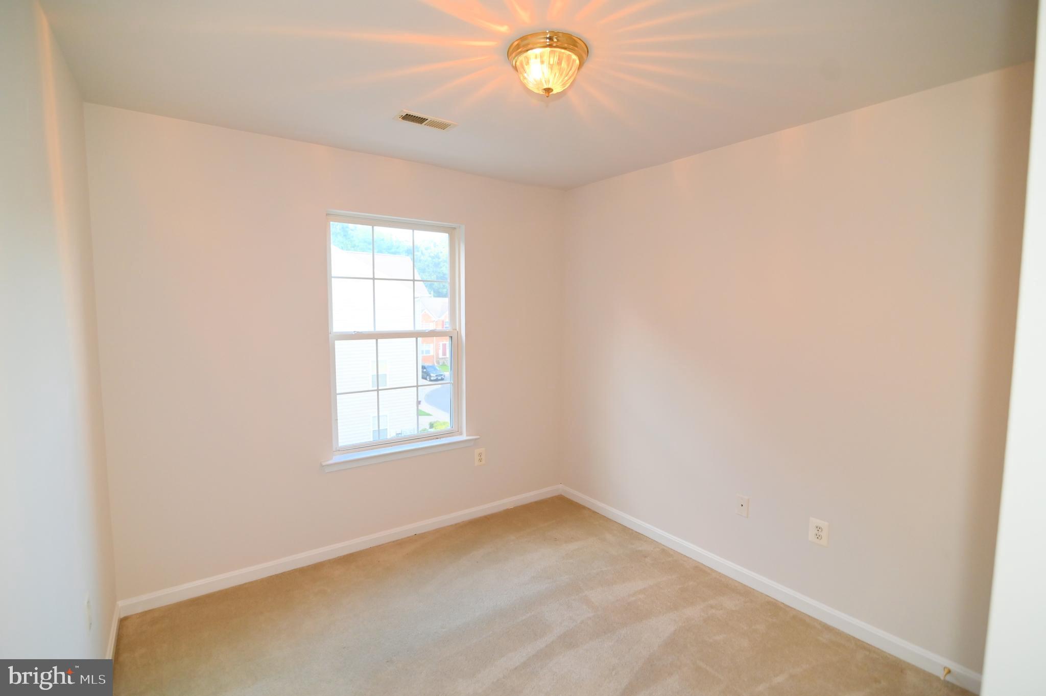 7913 HEATHERLEIGH PLACE