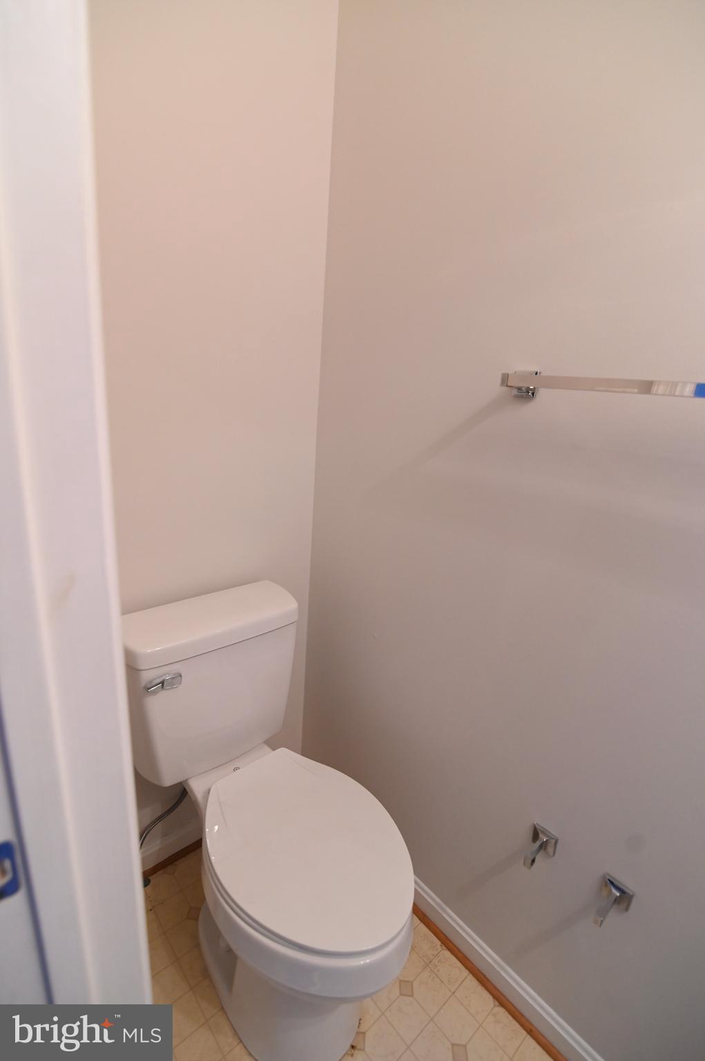 7913 HEATHERLEIGH PLACE