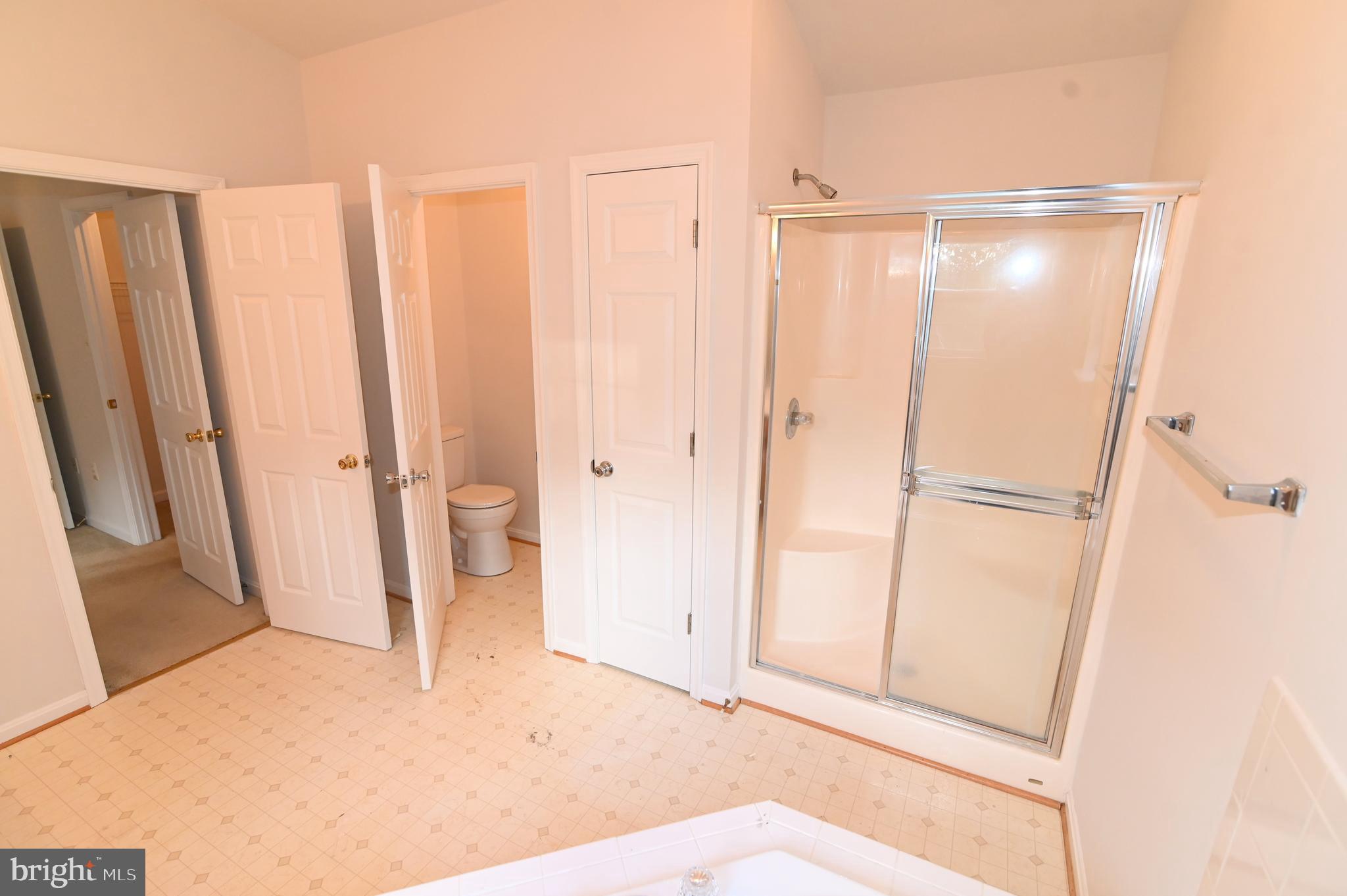 7913 HEATHERLEIGH PLACE