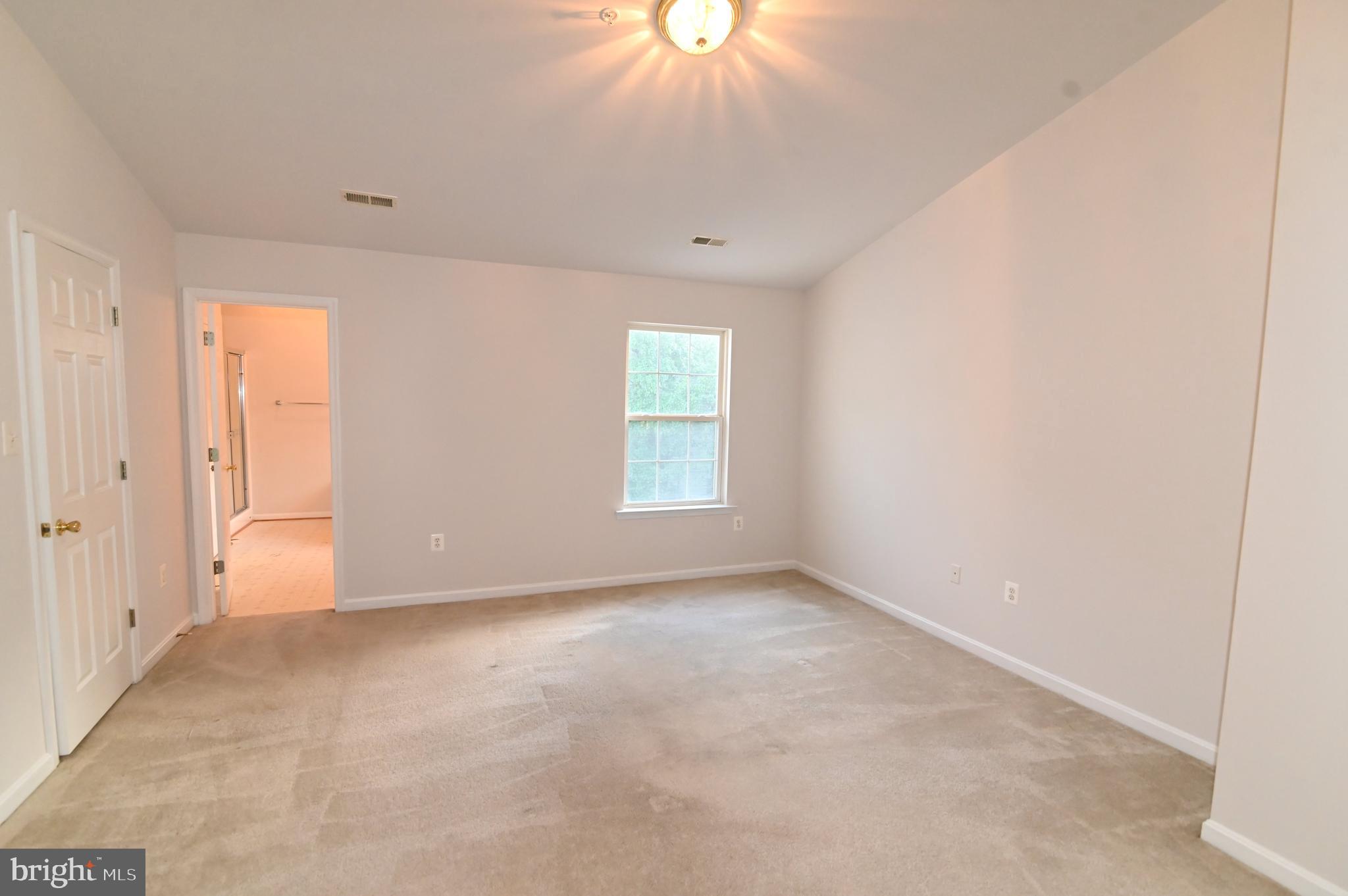 7913 HEATHERLEIGH PLACE