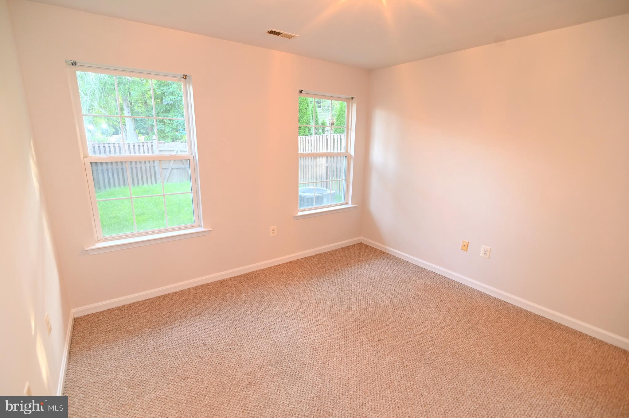 7913 HEATHERLEIGH PLACE