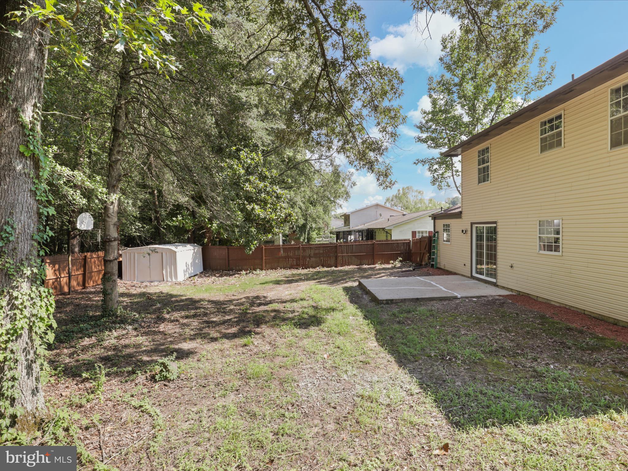 749 UNIVERSITY DRIVE