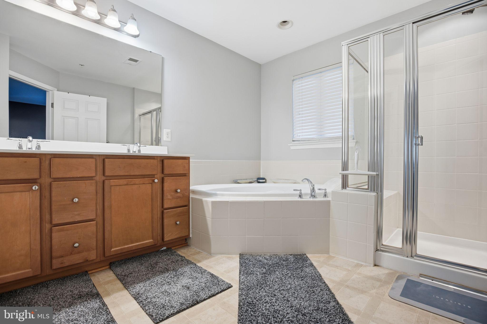 3216 CAREYSBROOK COURT