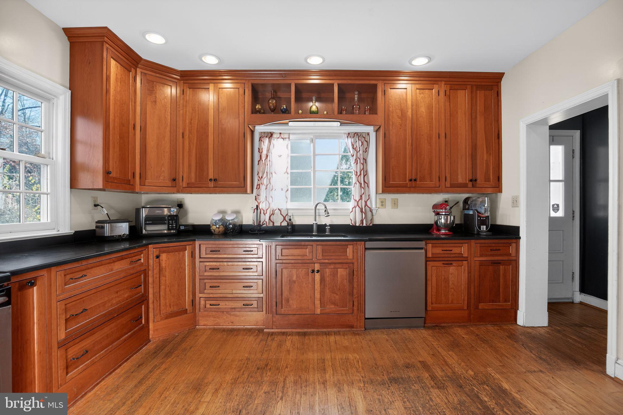 5481 CHAPMANS LANDING ROAD