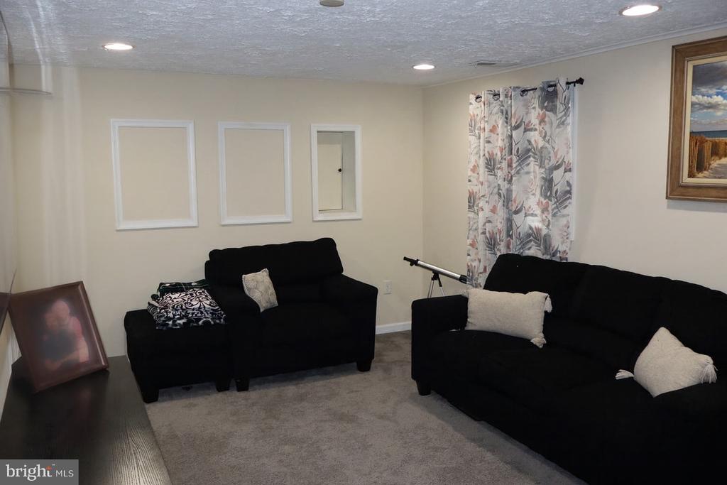 10916 BRIDLE PATH CIRCLE