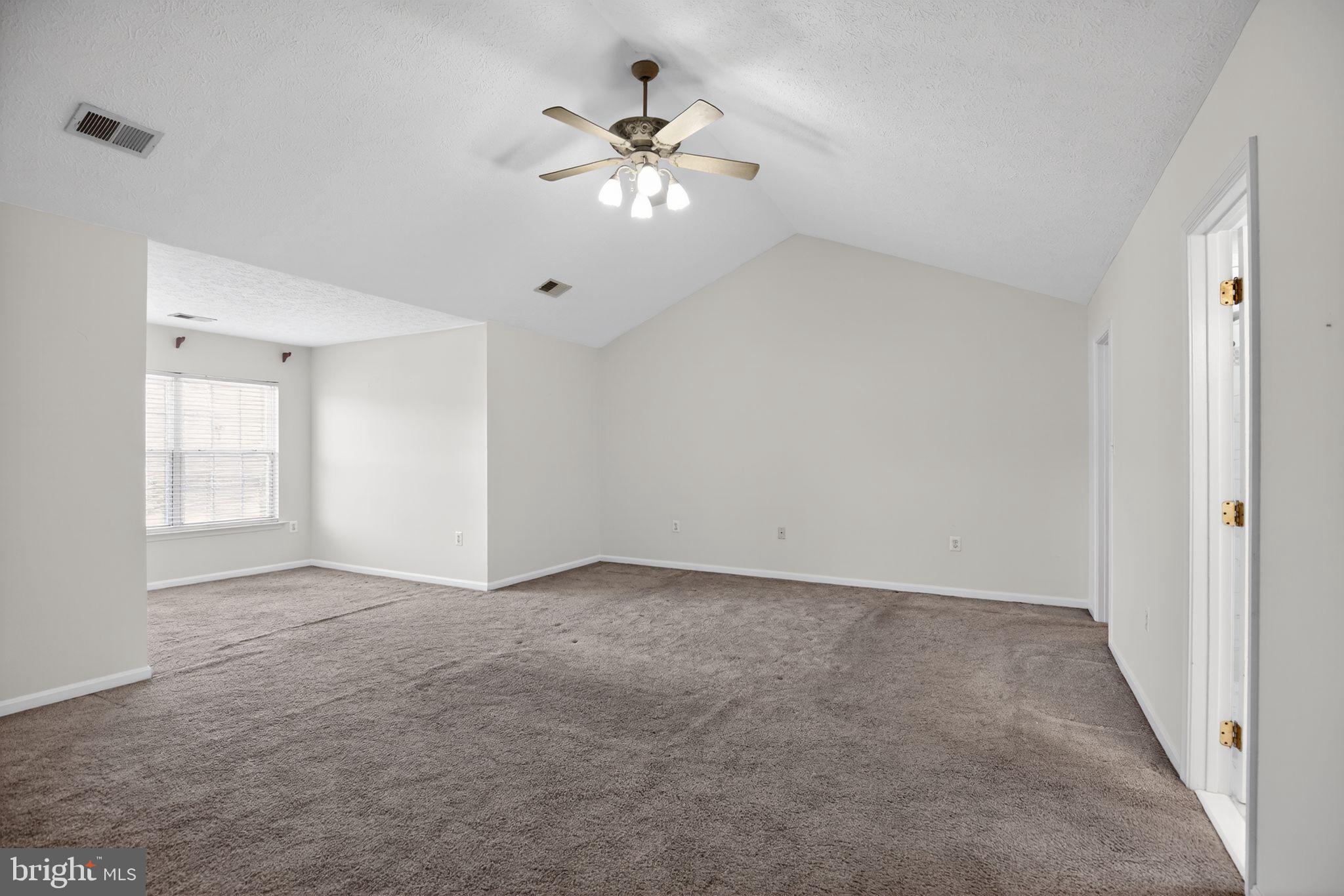 2323 SPRINGDALE LANE