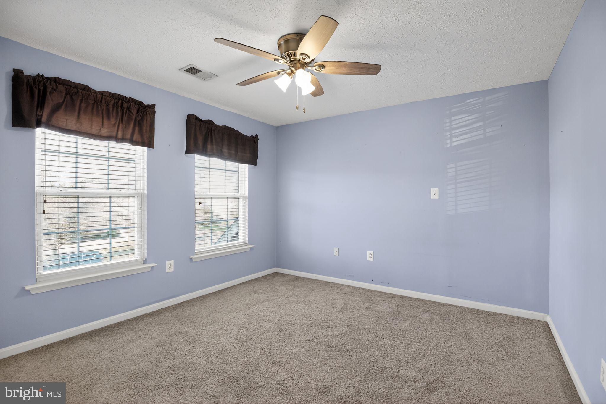 2323 SPRINGDALE LANE