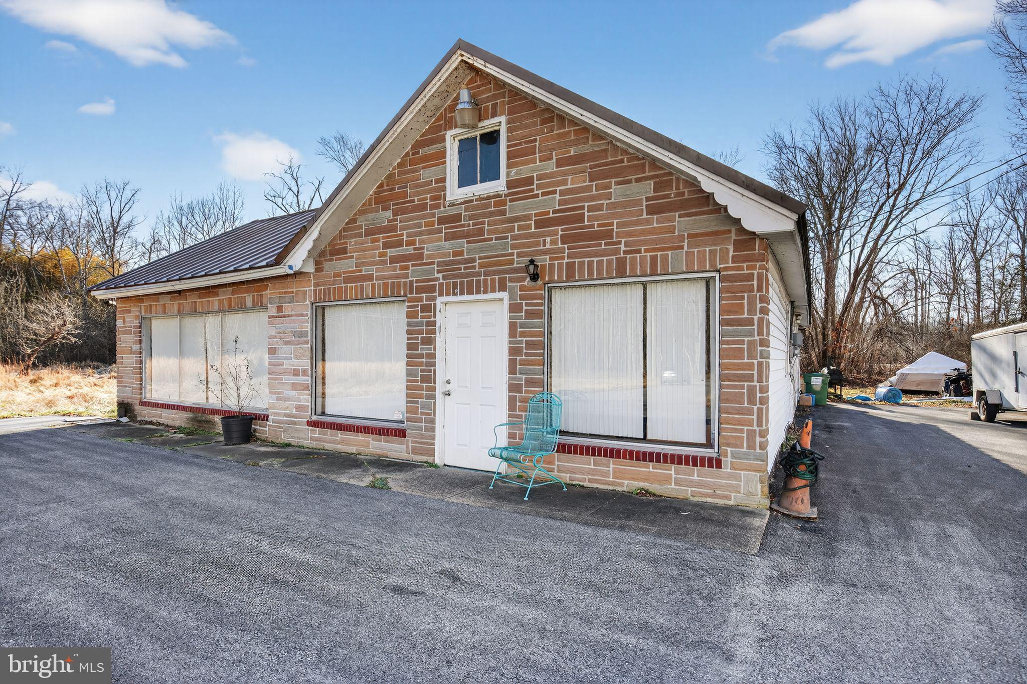 4980 LIVINGSTON ROAD