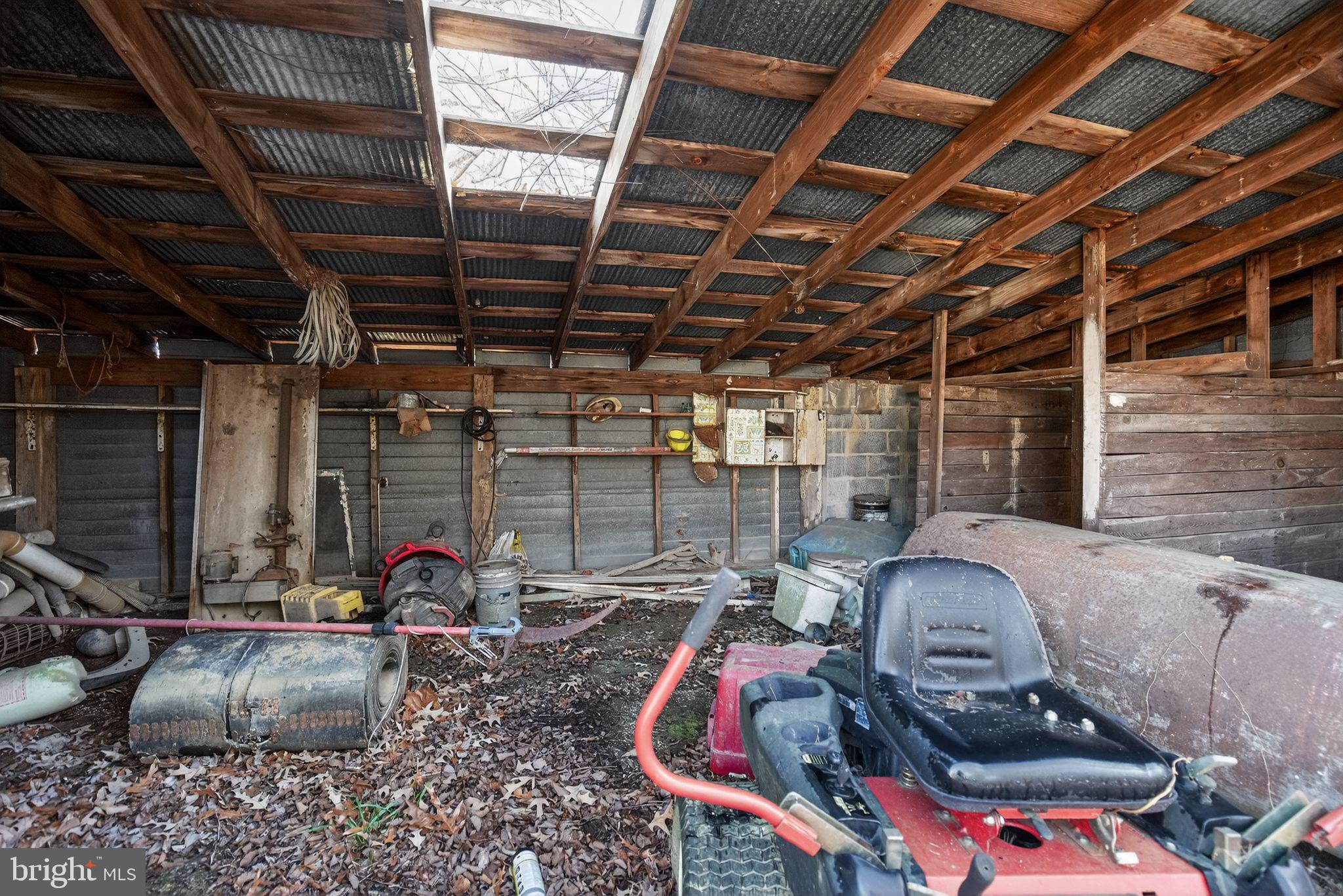 4980 LIVINGSTON ROAD