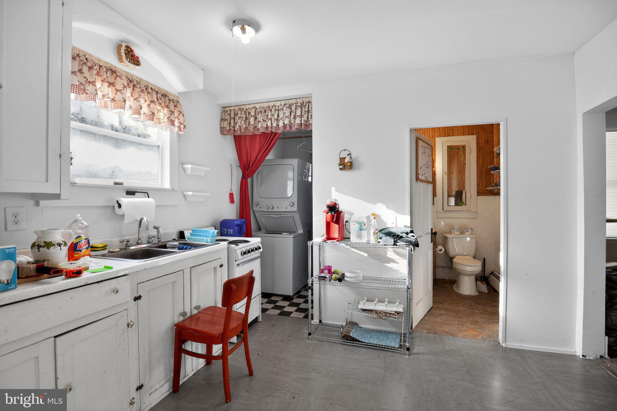 4980 LIVINGSTON ROAD