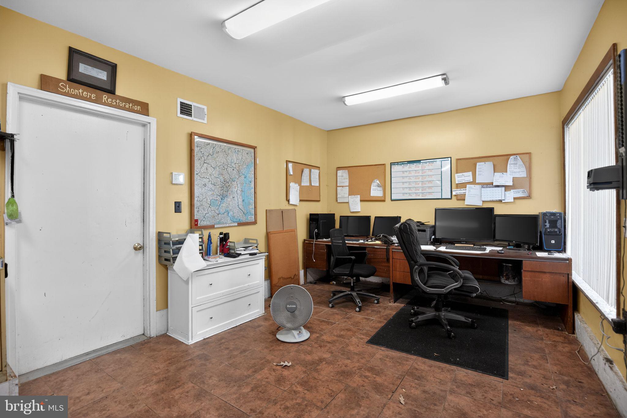 4980 LIVINGSTON ROAD