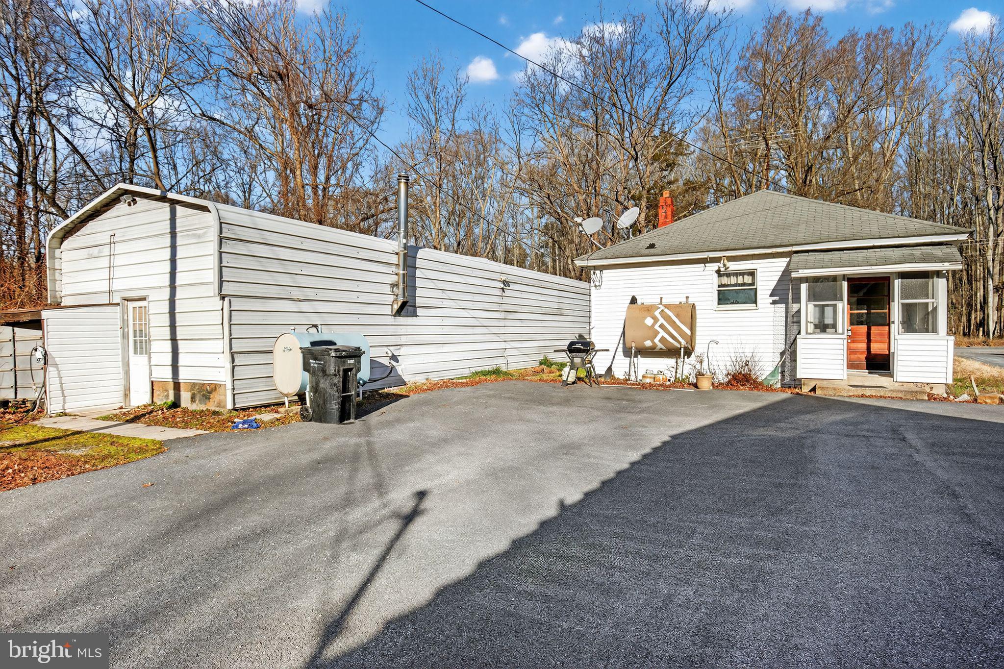 4980 LIVINGSTON ROAD