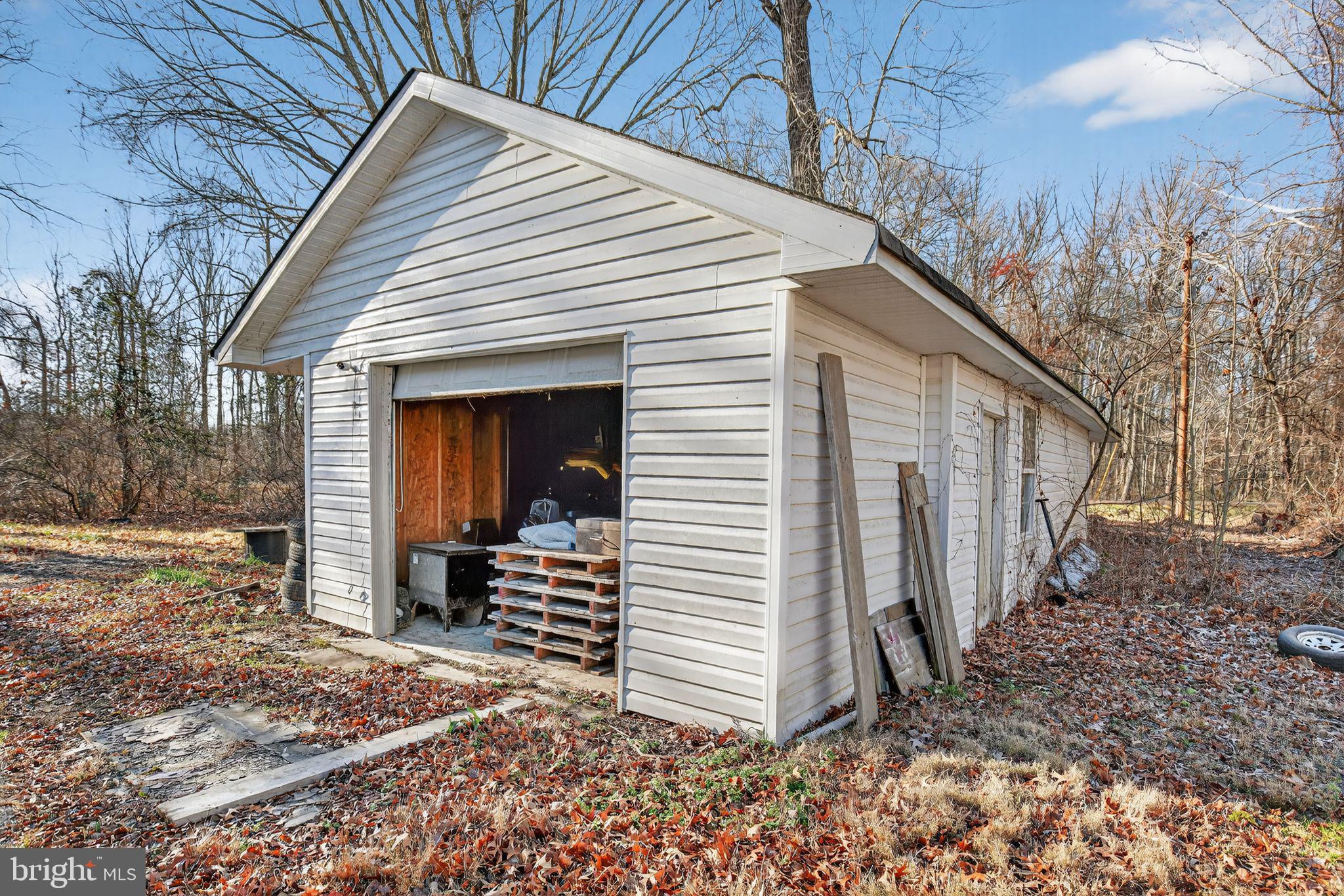 4980 LIVINGSTON ROAD