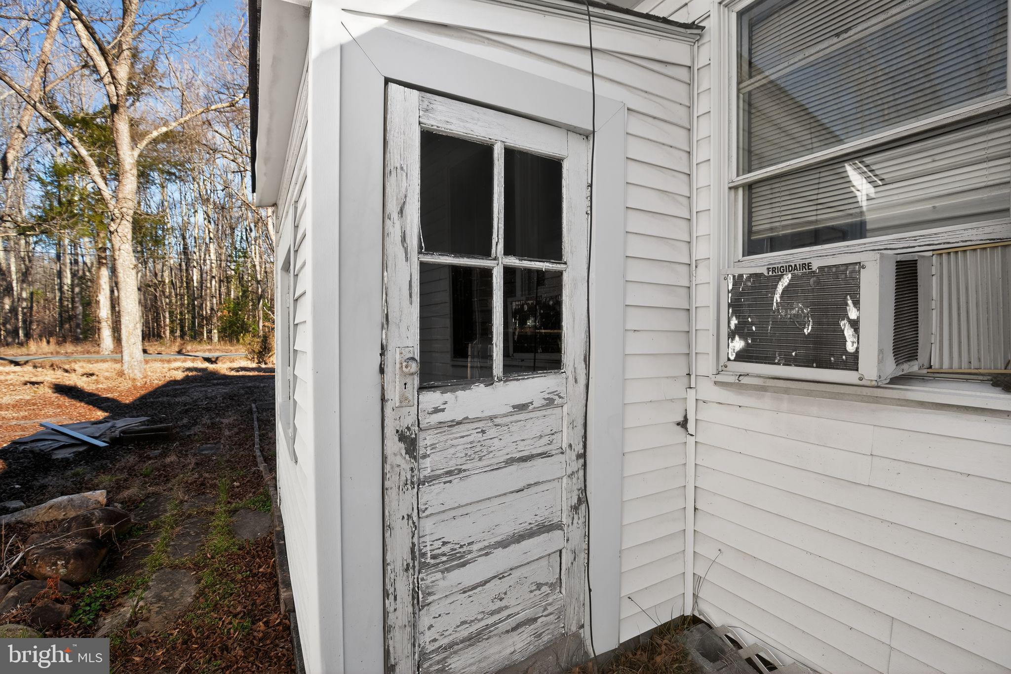 4980 LIVINGSTON ROAD