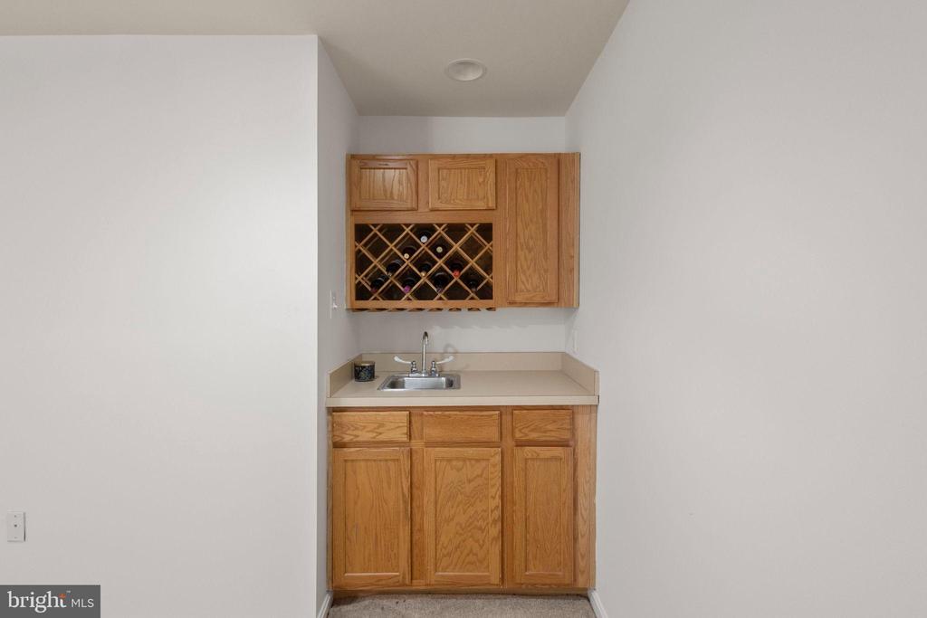 10906 W POINT PLACE