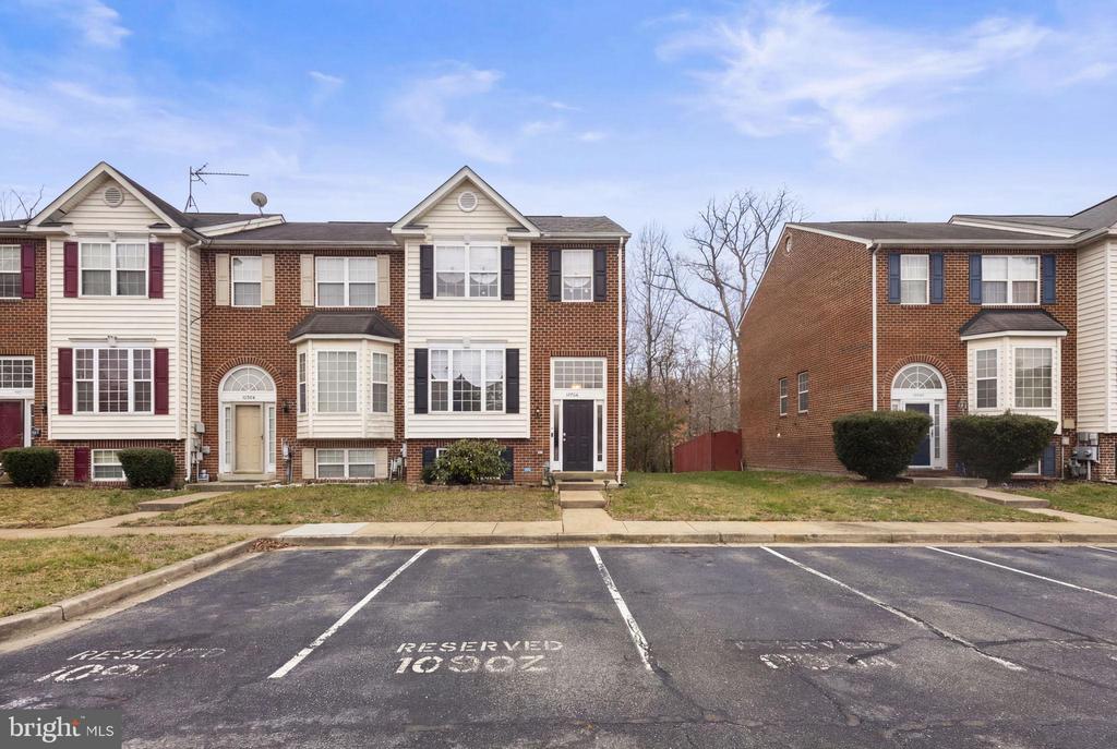 10906 W POINT PLACE
