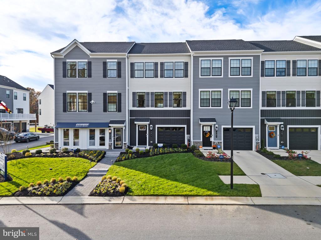 218 SOFT RUSH LANE