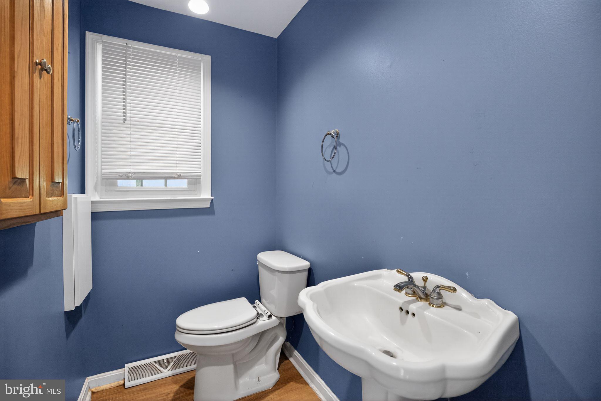 507 CHESTNUT COURT